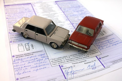 Assicurazione auto: meglio on-line o tradizionale?