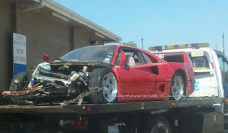 Car crash: distrutta una Ferrari F40