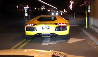 VIDEO: reazioni al passaggio di una Lamborghini Aventador