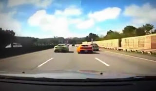 VIDEO: una Gallardo si schianta in autostrada