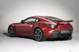Aston Martin V12 Zagato: ecco le foto del modello di serie