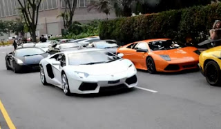 VIDEO: 50 Lamborghini per cena a Singapore