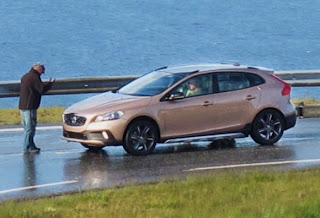Volvo: ecco la prima foto della XC40