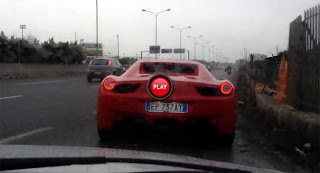 Ferrari 458 Spider: brutto incidente in autostrada