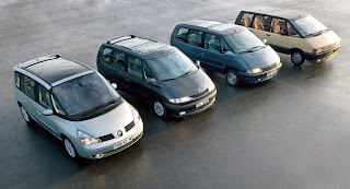 Renault Espace, si cambia: sarà un crossover