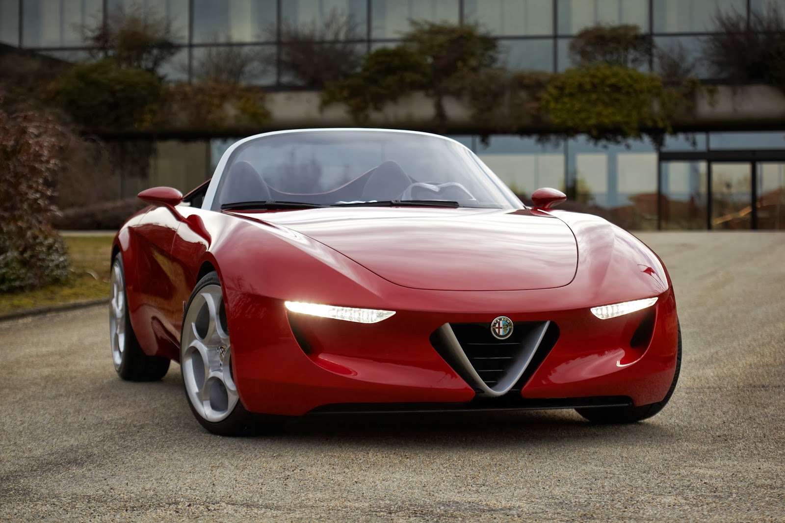 La nuova Alfa Romeo Duetto non è più una sicurezza