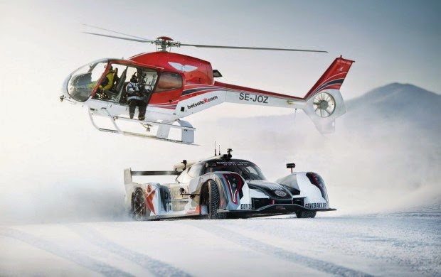 Con un’auto da Le Mans sulla neve (VIDEO)