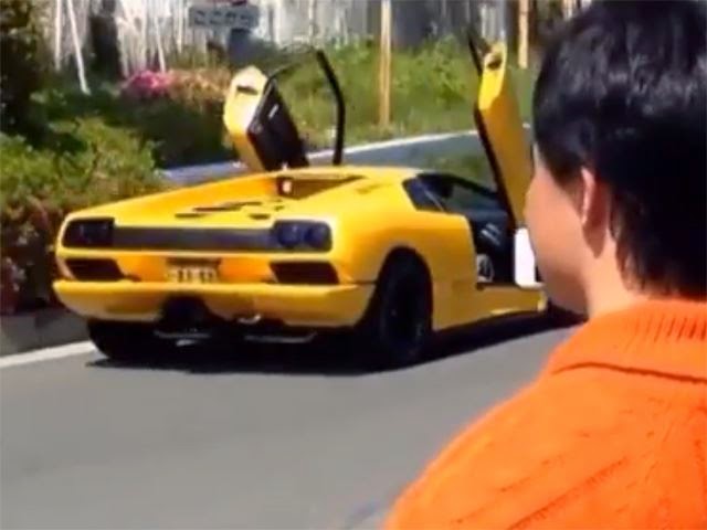 Lamborghini Diablo: incidente in diretta (VIDEO)