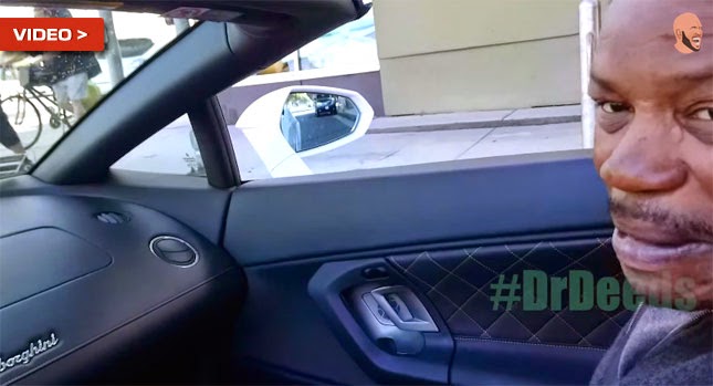 Offre un giro in Lamborghini ai clochard (VIDEO)