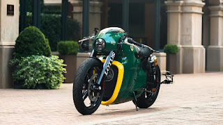 350.000 euro per la prima moto di Lotus